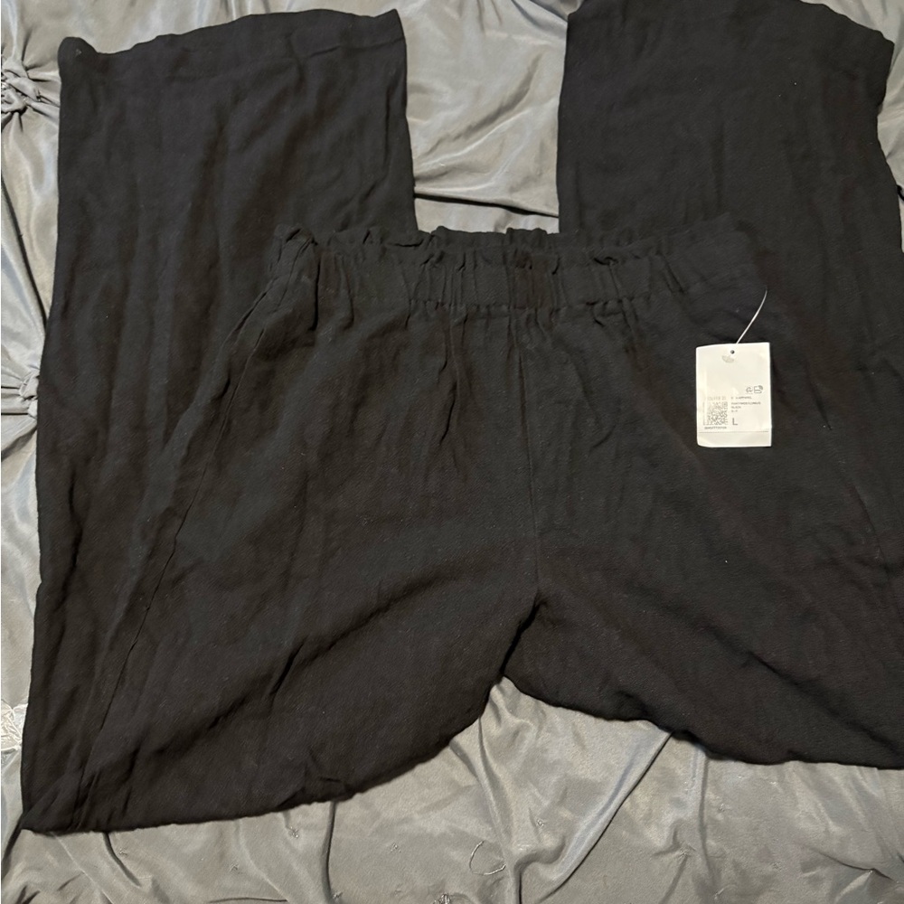 Forever 21- Black Wide-Leg Pants